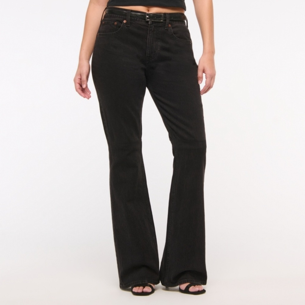 NWT Abercrombie & Fitch Curve Love bootcut Jeans